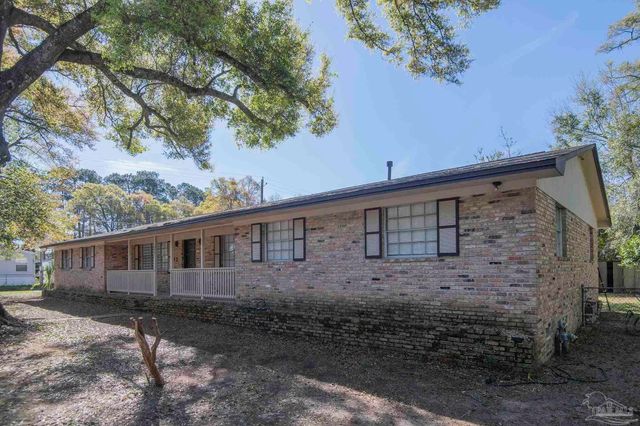 5901 Flaxman St, Pensacola, FL 32506