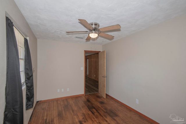 5901 Flaxman St, Pensacola, FL 32506