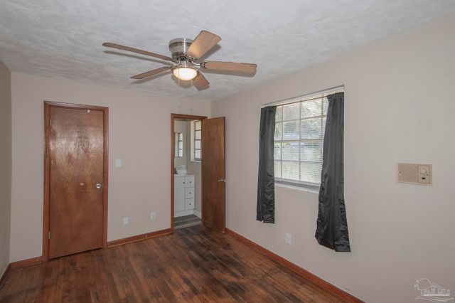 5901 Flaxman St, Pensacola, FL 32506