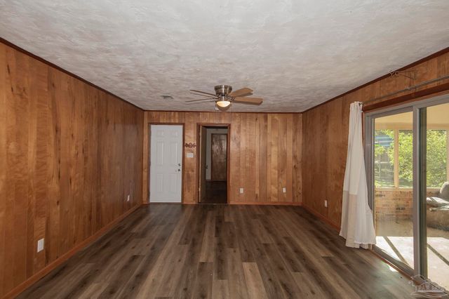 5901 Flaxman St, Pensacola, FL 32506