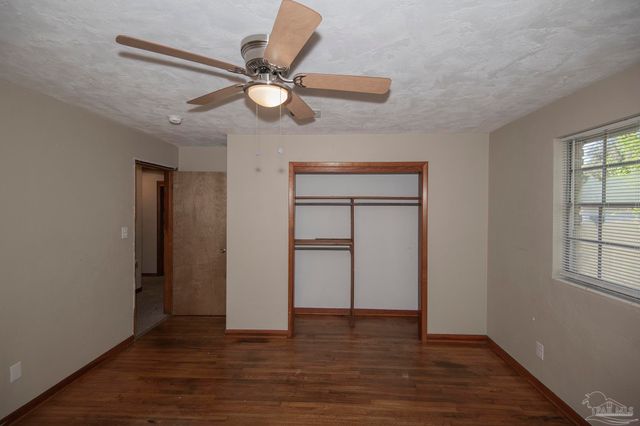 5901 Flaxman St, Pensacola, FL 32506