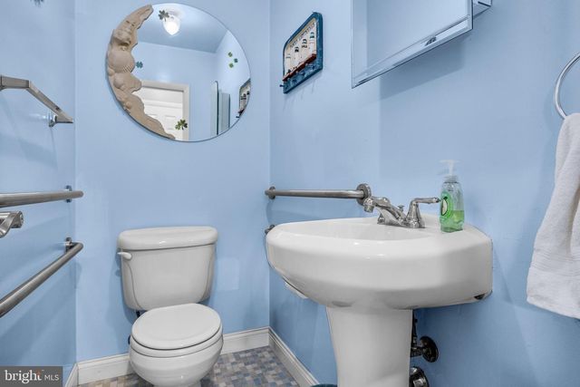 1225 POPLAR AVE, Voorhees, NJ 08043