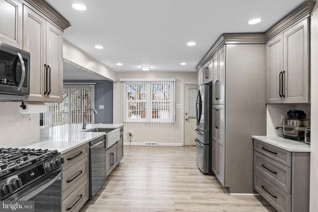 1225 POPLAR AVE, Voorhees, NJ 08043