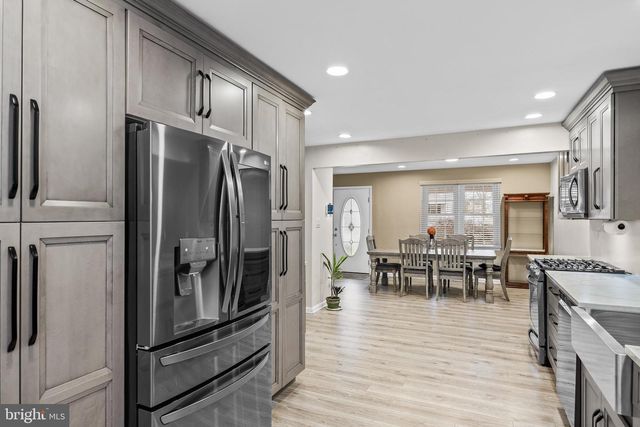 1225 POPLAR AVE, Voorhees, NJ 08043