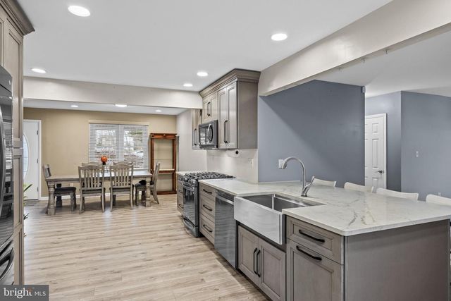 1225 POPLAR AVE, Voorhees, NJ 08043