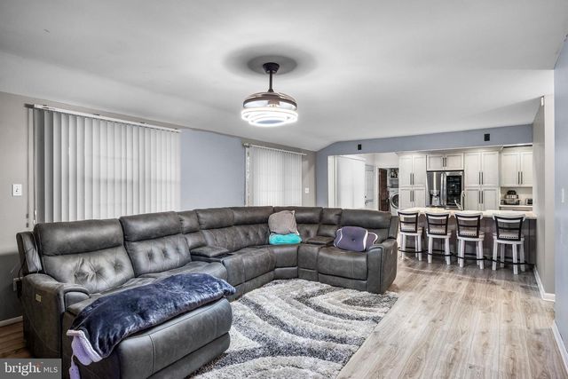 1225 POPLAR AVE, Voorhees, NJ 08043