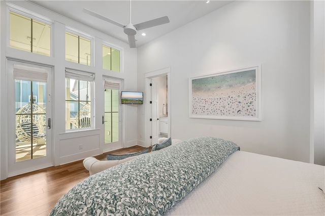 320 Coastline Dr, Port Aransas, TX 78373