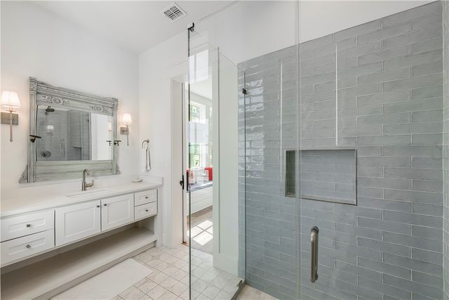 320 Coastline Dr, Port Aransas, TX 78373