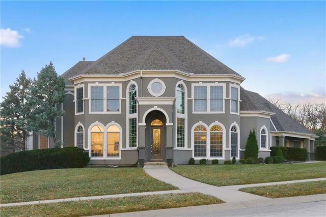 1581 Sugar Maple Lane, Liberty, MO 64068