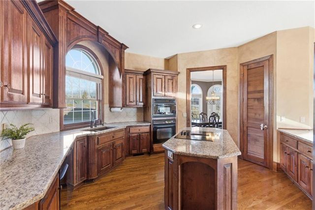 1581 Sugar Maple Lane, Liberty, MO 64068