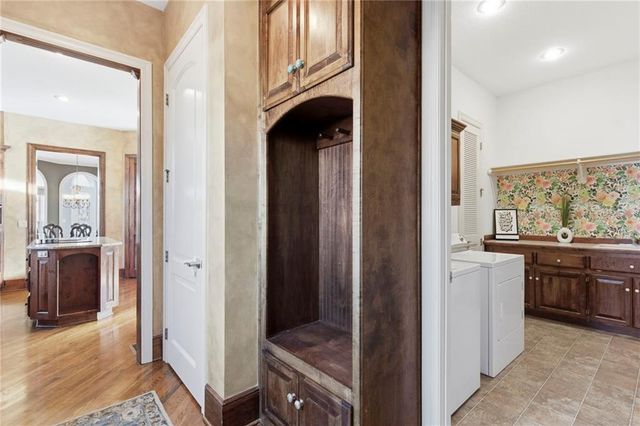 1581 Sugar Maple Lane, Liberty, MO 64068