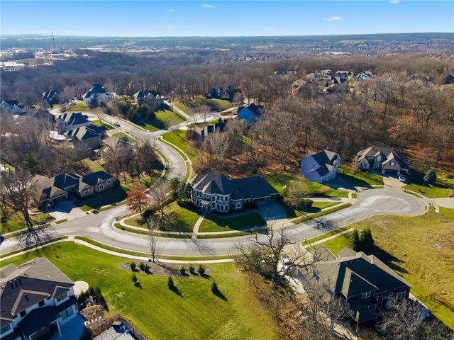 1581 Sugar Maple Lane, Liberty, MO 64068