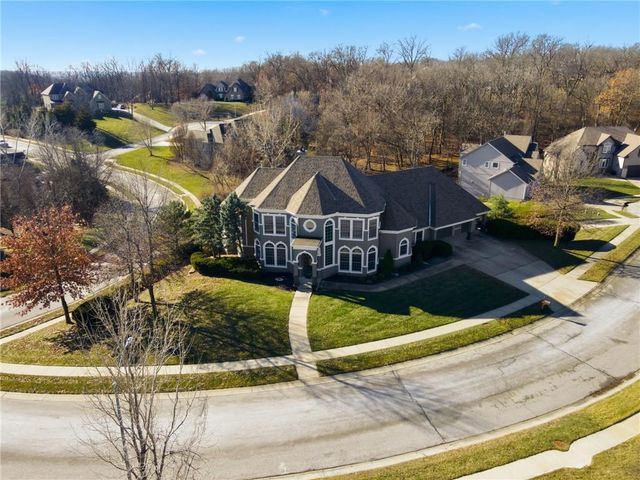 1581 Sugar Maple Lane, Liberty, MO 64068