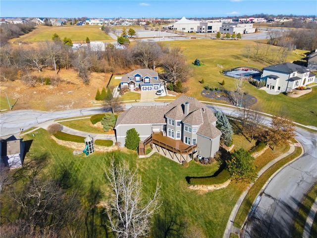 1581 Sugar Maple Lane, Liberty, MO 64068