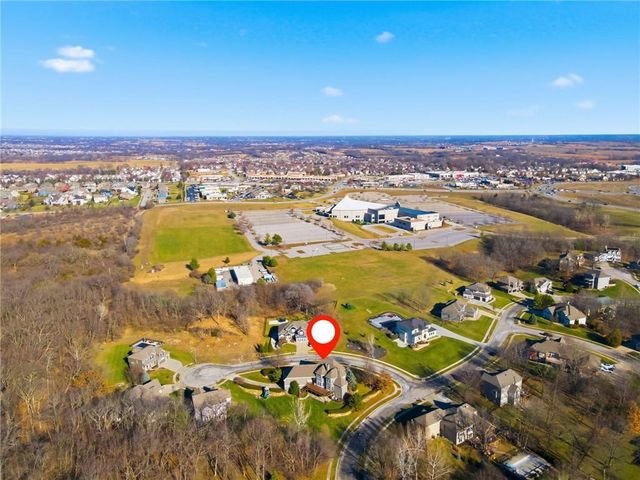 1581 Sugar Maple Lane, Liberty, MO 64068