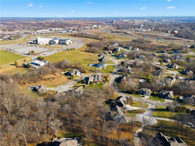 1581 Sugar Maple Lane, Liberty, MO 64068
