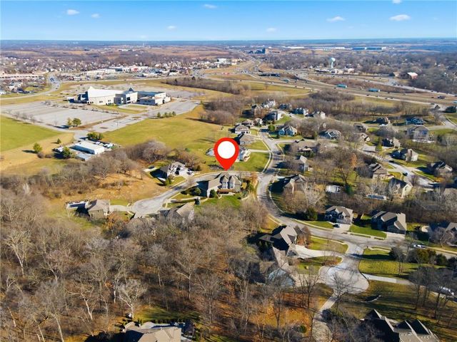 1581 Sugar Maple Lane, Liberty, MO 64068