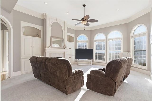 1581 Sugar Maple Lane, Liberty, MO 64068