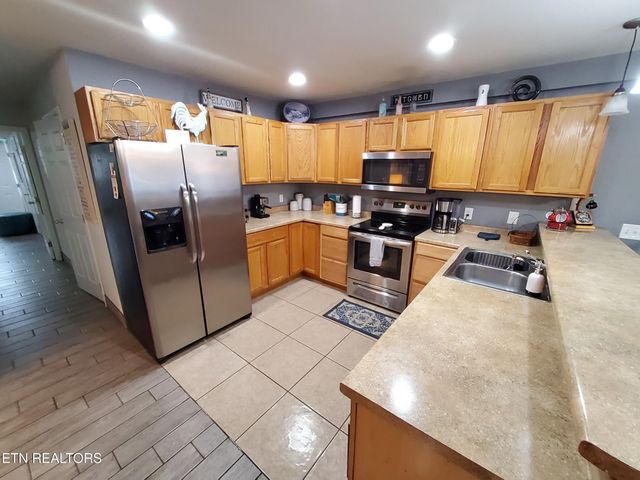 3843 Parkhurst Drive, Kodak, TN 37764