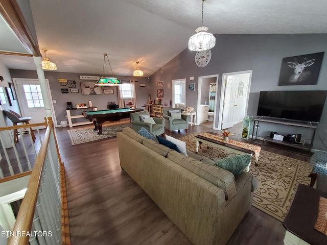 3843 Parkhurst Drive, Kodak, TN 37764