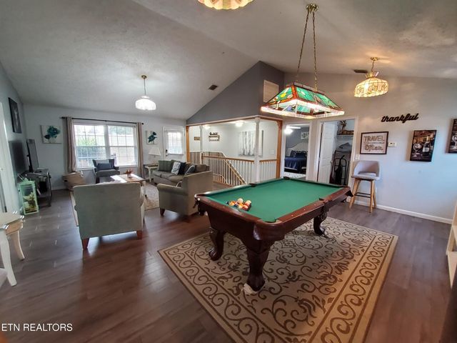 3843 Parkhurst Drive, Kodak, TN 37764