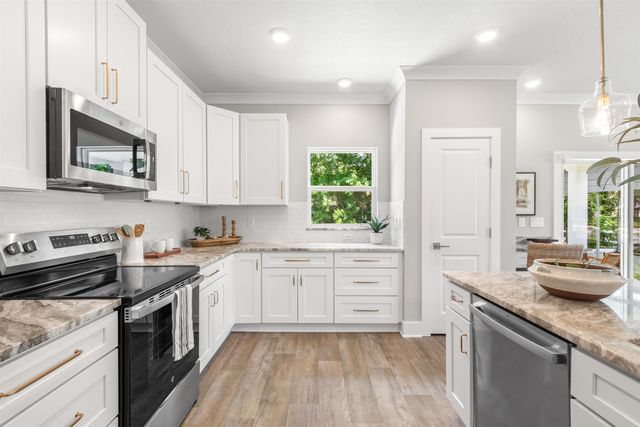 6779 Magnolia Ln, St Augustine, FL 32086