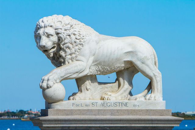 6779 Magnolia Ln, St Augustine, FL 32086