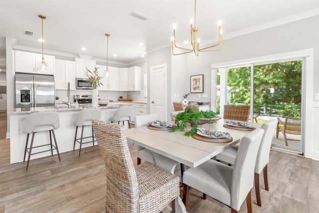 6779 Magnolia Ln, St Augustine, FL 32086