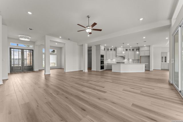 888 Falcon Cove, Castroville, TX 78009