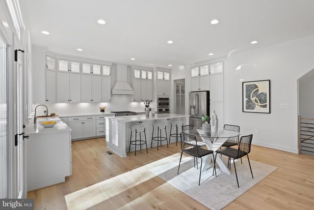 607 TRUMAN CIRCLE, Vienna, VA 22180