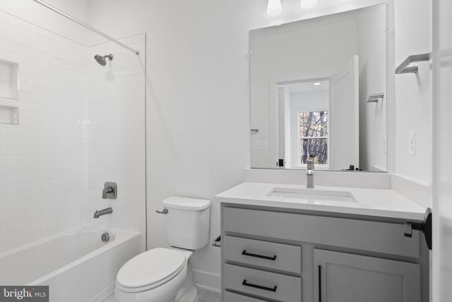 607 TRUMAN CIRCLE, Vienna, VA 22180