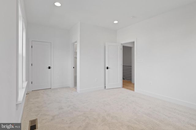 607 TRUMAN CIRCLE, Vienna, VA 22180
