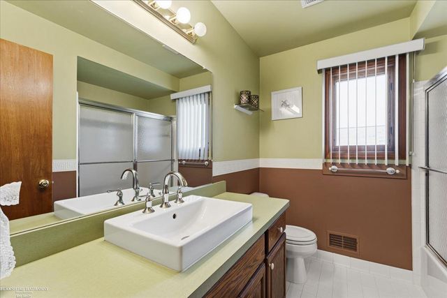 16184 Nathan Drive, Macomb Twp, MI 48044