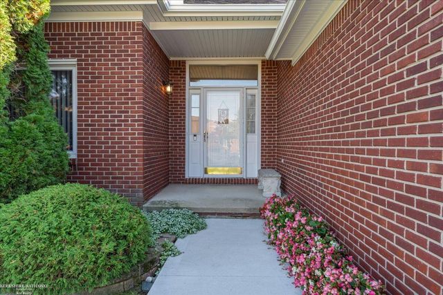 16184 Nathan Drive, Macomb Twp, MI 48044