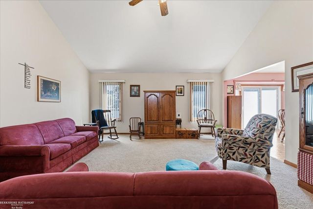 16184 Nathan Drive, Macomb Twp, MI 48044