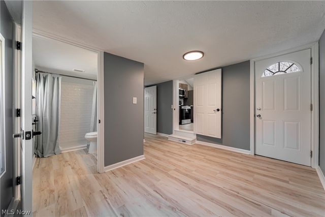 2745 Rockefeller Road, Willoughby Hills, OH 44092