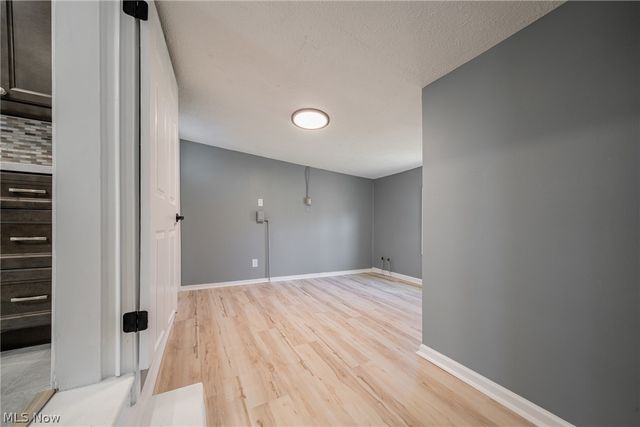 2745 Rockefeller Road, Willoughby Hills, OH 44092