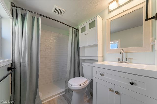 2745 Rockefeller Road, Willoughby Hills, OH 44092