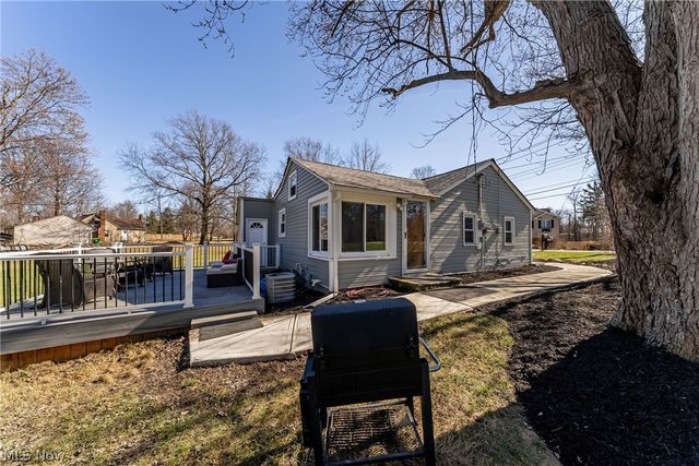 2745 Rockefeller Road, Willoughby Hills, OH 44092