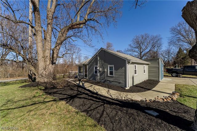 2745 Rockefeller Road, Willoughby Hills, OH 44092