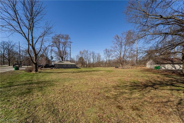 2745 Rockefeller Road, Willoughby Hills, OH 44092