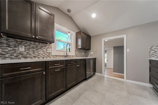 2745 Rockefeller Road, Willoughby Hills, OH 44092