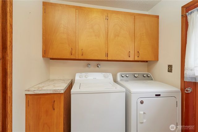 2903 NE Rozewood Drive, Bremerton, WA 98310