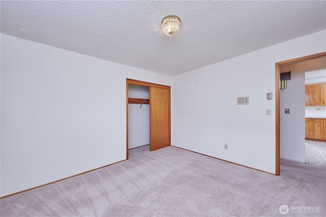 2903 NE Rozewood Drive, Bremerton, WA 98310