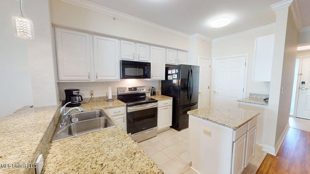 2230 Beach Drive, 406, Gulfport, MS 39507