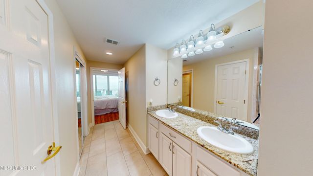 2230 Beach Drive, 406, Gulfport, MS 39507