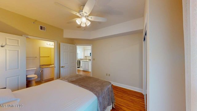 2230 Beach Drive, 406, Gulfport, MS 39507