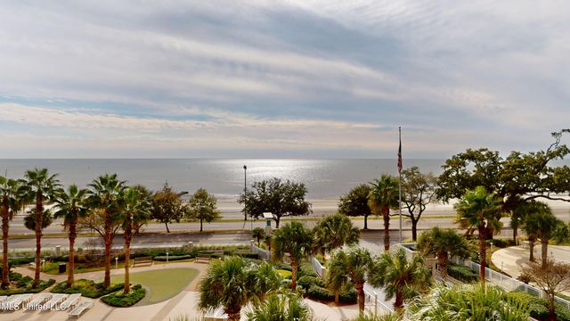 2230 Beach Drive, 406, Gulfport, MS 39507