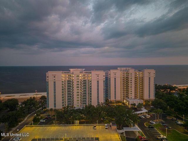 2230 Beach Drive, 406, Gulfport, MS 39507