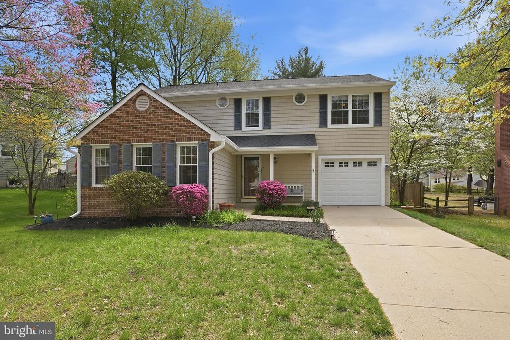 Image 1 of property listing at 289 COLLEGE MANOR DR, Arnold, MD 21012